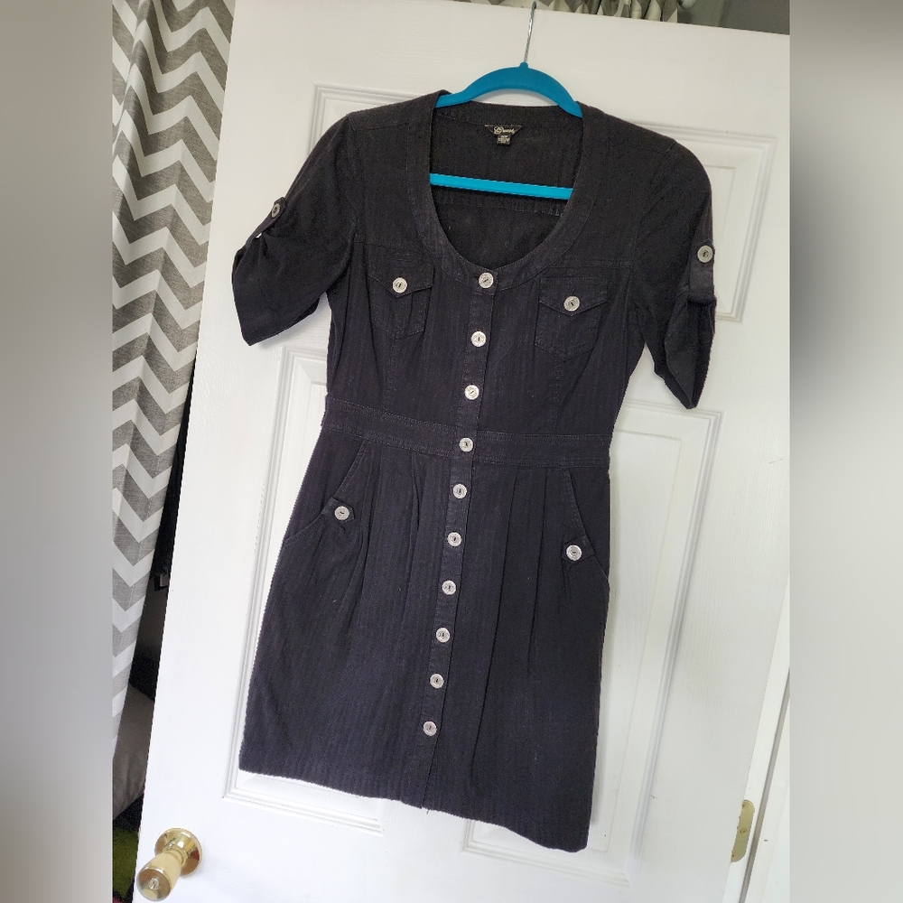 Guess button down dress